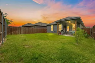 585 Concho St, Aubrey, TX 76227 - Photo 20