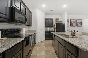 585 Concho St, Aubrey, TX 76227 - Photo 8