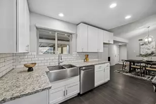 11221 Dalron Dr, Dallas, TX 75218 - Photo 10