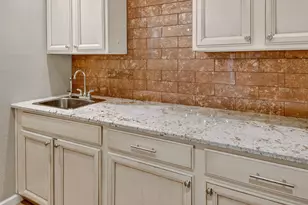 305 NW 7th Ave, Mineral Wells, TX 76067 - Photo 10