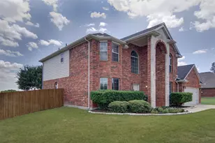 1717 Sorrel Ct, Weatherford, TX 76087 - Photo 2