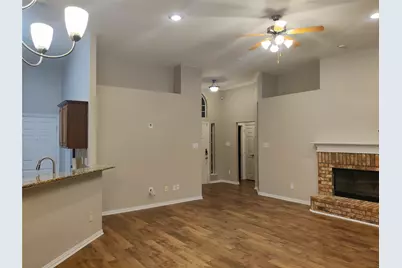 204 Bayfield Drive, Mansfield, TX 76063 - Photo 4