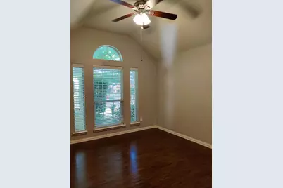 204 Bayfield Drive, Mansfield, TX 76063 - Photo 2