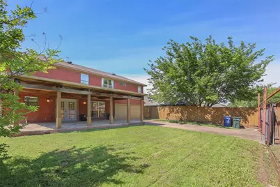 2226 Crystal Creek Lane, Garland, TX 75040 - Photo 4