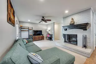 9835 Estate Ln, Dallas, TX 75238 - Photo 6