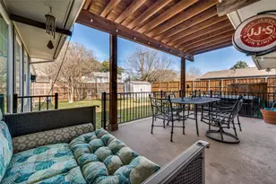 9835 Estate Ln, Dallas, TX 75238 - Photo 12
