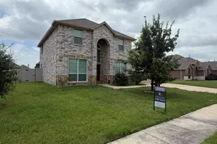1928 Green Terrace Dr, Royse City, TX 75189 - Photo 2