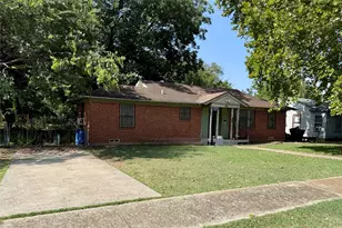 4310 Dawes Dr, Dallas, TX 75211 - Photo 1