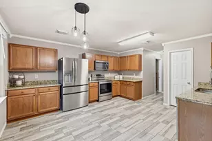 16637 Woodside Dr, Fort Worth, TX 76247 - Photo 10