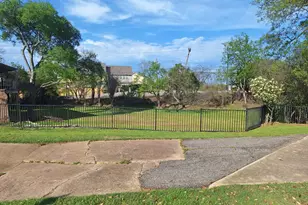 2415 Skyline Dr, Irving, TX 75038 - Photo 16