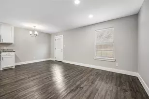 901 W Collins St, Denison, TX 75020 - Photo 2