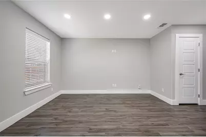 901 W Collins Street, Denison, TX 75020 - Photo 4