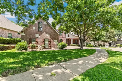1219 Winding Brook Drive, Garland, TX 75044 - Photo 2