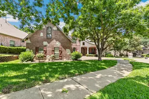 1219 Winding Brook Dr, Garland, TX 75044 - Photo 2