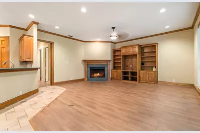 1219 Winding Brook Drive, Garland, TX 75044 - Photo 10