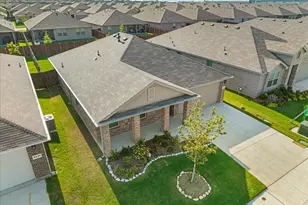 8425 Coffee Spgs Dr, Fort Worth, TX 76131 - Photo 4