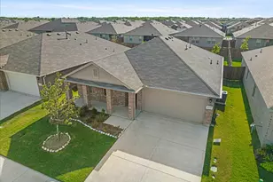 8425 Coffee Spgs Dr, Fort Worth, TX 76131 - Photo 6