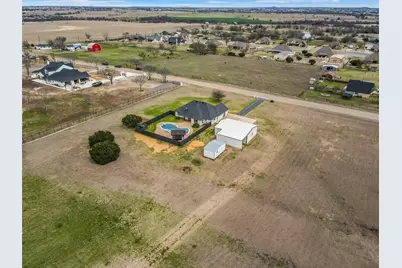 312 Corral Road, Godley, TX 76044 - Photo 6