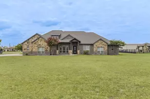 239 N Armstrong Rd, Venus, TX 76084 - Photo 2