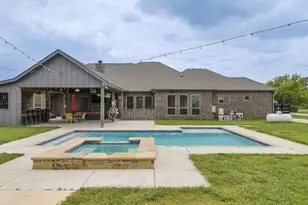 239 N Armstrong Rd, Venus, TX 76084 - Photo 32