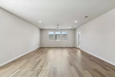15008 Leighton Creek Court, Fort Worth, TX 76052 - Photo 14