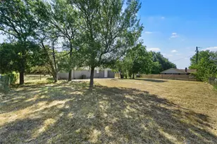 1374 Saffles Rd, Robinson, TX 76706 - Photo 16