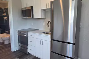 2740 Burlington, Dallas, TX 75211 - Photo 10