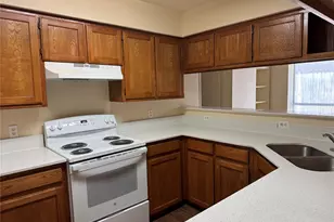 1008 Irene St, Burleson, TX 76028 - Photo 6