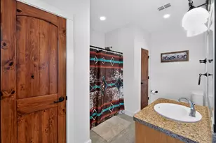 200 Equestrian Cir, Jefferson, TX 75657 - Photo 18