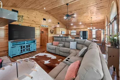 200 Equestrian Circle, Jefferson, TX 75657 - Photo 8