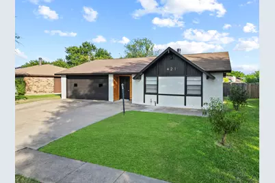 421 Parkvale Lane, Grand Prairie, TX 75052 - Photo 2