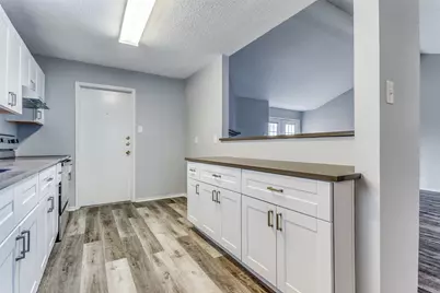 209 W Schreiber Street, Garland, TX 75040 - Photo 14