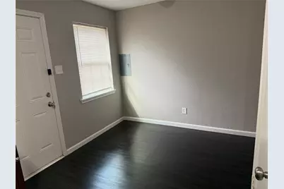 357 NW Newton, Burleson, TX 76028 - Photo 6