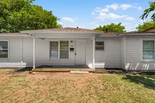 708 Race St, Crowley, TX 76036 - Photo 2