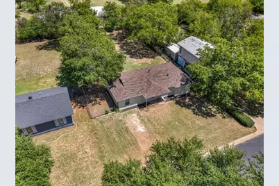 708 Race Street, Crowley, TX 76036 - Photo 34