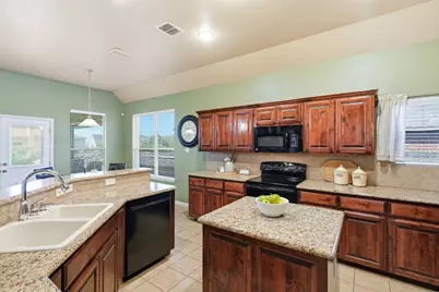 812 Peach Lane, Burleson, TX 76028 - Photo 12