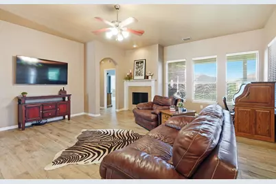 812 Peach Lane, Burleson, TX 76028 - Photo 16