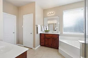 812 Peach Ln, Burleson, TX 76028 - Photo 22