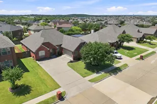 812 Peach Ln, Burleson, TX 76028 - Photo 34