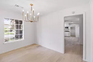 3651 Courtdale Dr, Farmers Branch, TX 75234 - Photo 10