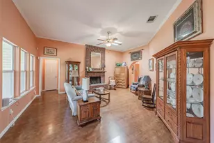 1108 Middlebury Ln, Euless, TX 76040 - Photo 6