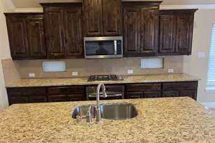 2294 Wind Meadow Ln, Lewisville, TX 75056 - Photo 6