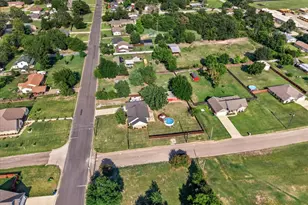 424 E Pennsylvania Ave, Van, TX 75790 - Photo 32