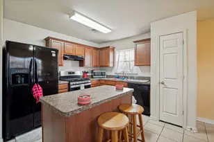 624 Noble Grove, Fort Worth, TX 76140 - Photo 2