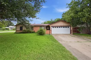 816 SW Sundown Trail, Burleson, TX 76028 - Photo 1