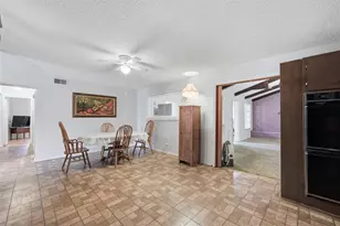 816 SW Sundown Trail, Burleson, TX 76028 - Photo 14