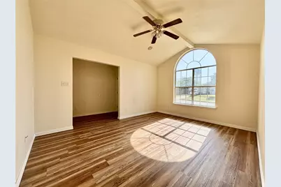 2001 Solomon Drive, Commerce, TX 75428 - Photo 6