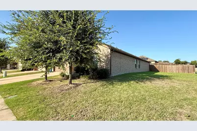 1113 Meadow Side Drive, Princeton, TX 75407 - Photo 4