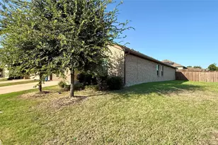 1113 Meadow Side Dr, Princeton, TX 75407 - Photo 4