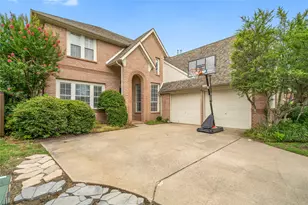 5916 Edgewood Dr, McKinney, TX 75072 - Photo 1
